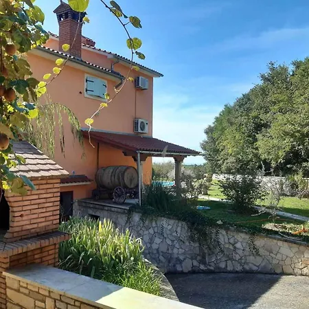 Διαμέρισμα In Tinjan/istrien 38387 *