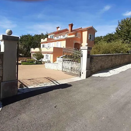 In Tinjan/istrien 38387 Διαμέρισμα
