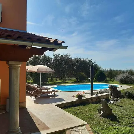 In Tinjan/istrien 38387 Appartamento