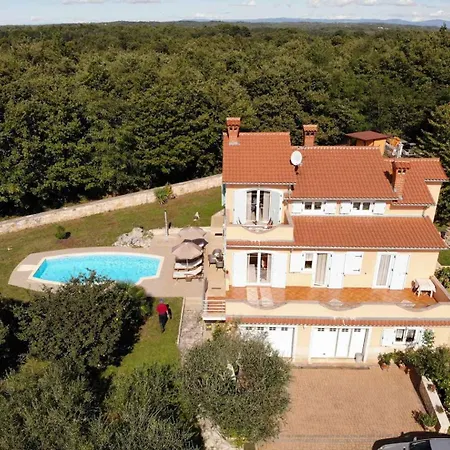 In Tinjan/istrien 38387 Appartamento